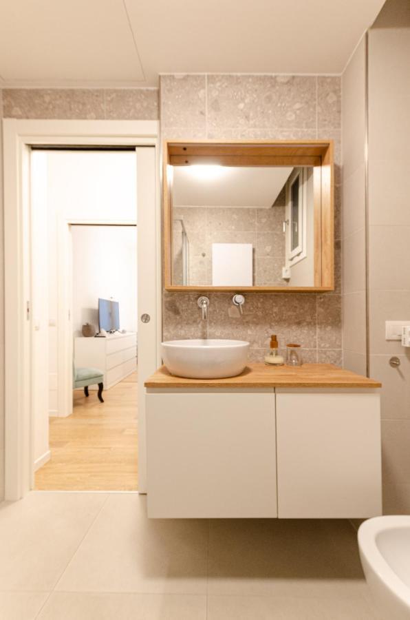 Design Apartment - Porta Romana - Duomo Milan Luaran gambar