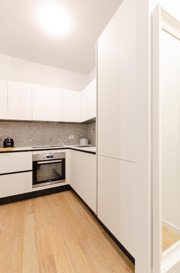 Design Apartment - Porta Romana - Duomo Milan Luaran gambar
